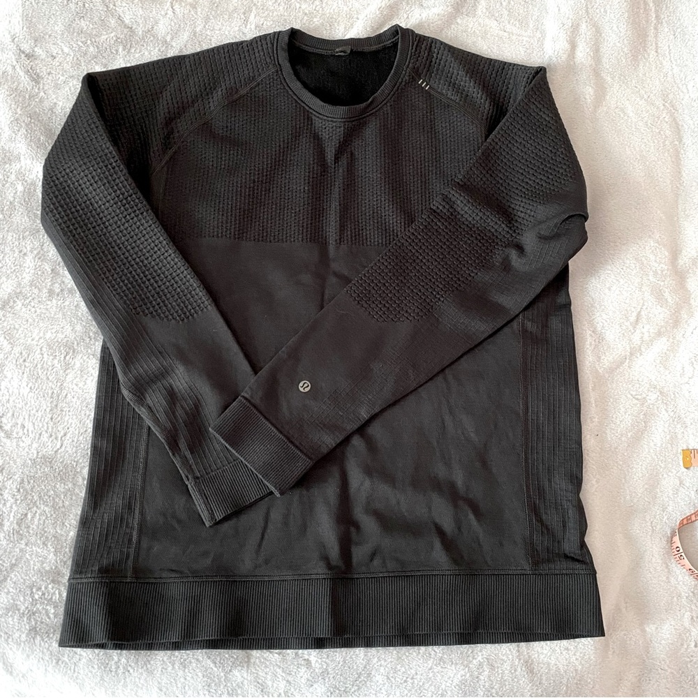 Lululemon Engineered Warmth black long sleeve crew neck sweater